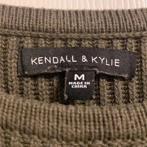 Sweater - Picture 3 of 3